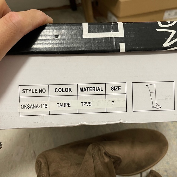 NWT Women’s Size 7 Wild Diva Oksana Over The Knee Drawstring Boot In Taupe Color - Picture 8 of 11